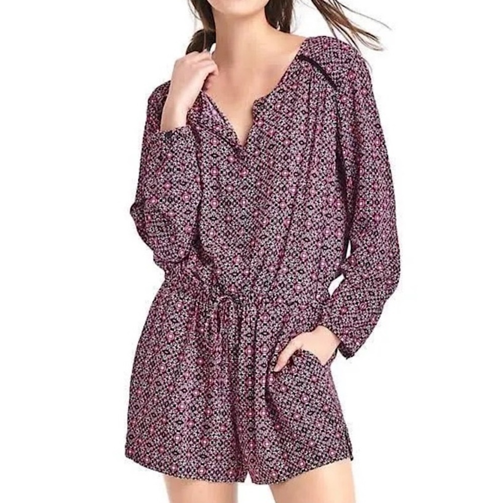 NWT GAP Geometric‎ Pattern Tie Waist Long Sleeve Romper Black Pink White Large